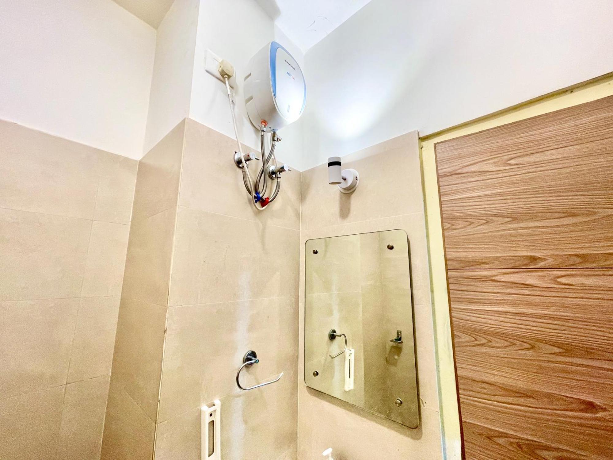 Hotel Rb International ! Puri Near-Sea-Beach-And-Temple Fully-Air-Conditioned-Hotel With-Lift-And-Card Payment Accepted-Parking-Facility, Best Hotel In بوري المظهر الخارجي الصورة